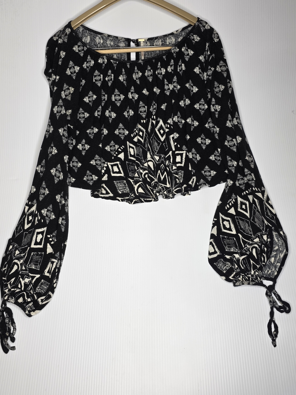 Free People Crop Top XS Black White Geometric Long Sleeve Boho